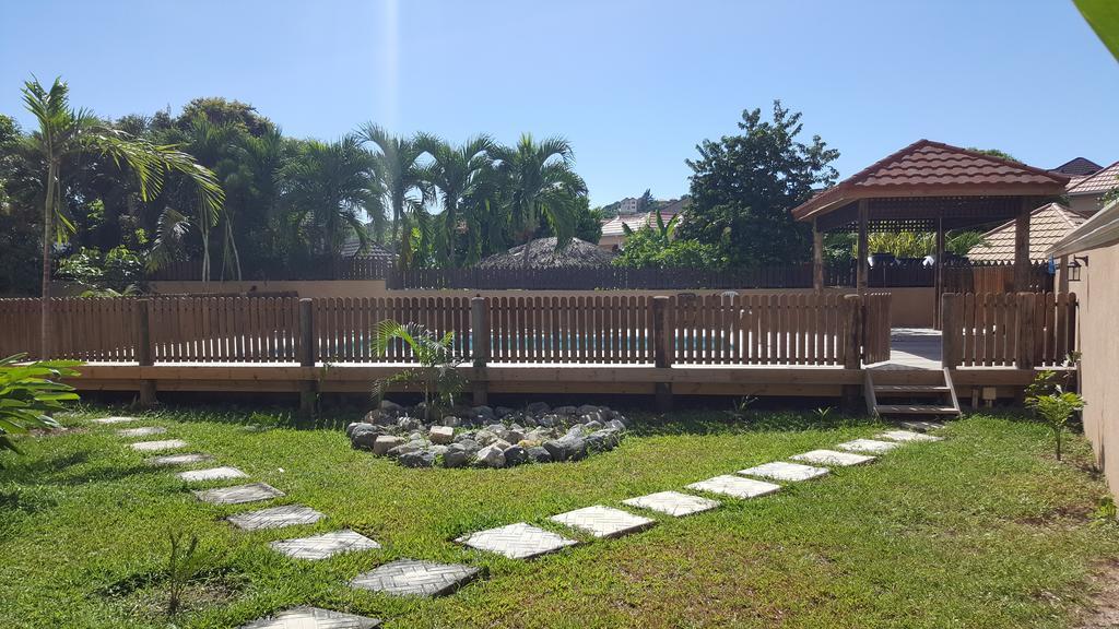 Apt 12, Executive Suites Ja - Palms Enfield المظهر الخارجي الصورة