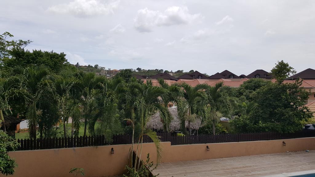 Apt 12, Executive Suites Ja - Palms Enfield المظهر الخارجي الصورة