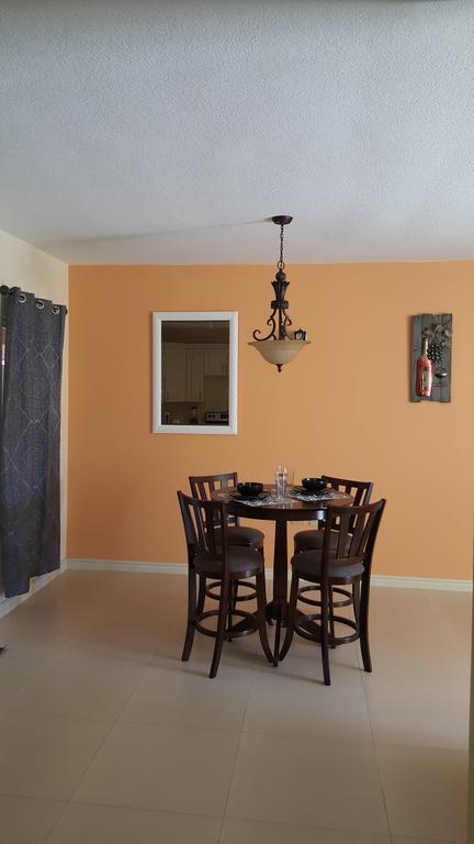 Apt 12, Executive Suites Ja - Palms Enfield المظهر الخارجي الصورة