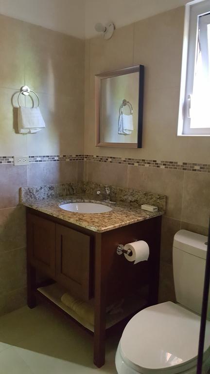 Apt 12, Executive Suites Ja - Palms Enfield المظهر الخارجي الصورة