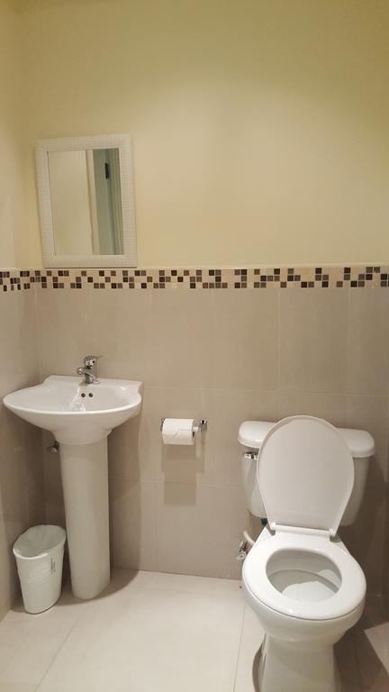 Apt 12, Executive Suites Ja - Palms Enfield المظهر الخارجي الصورة