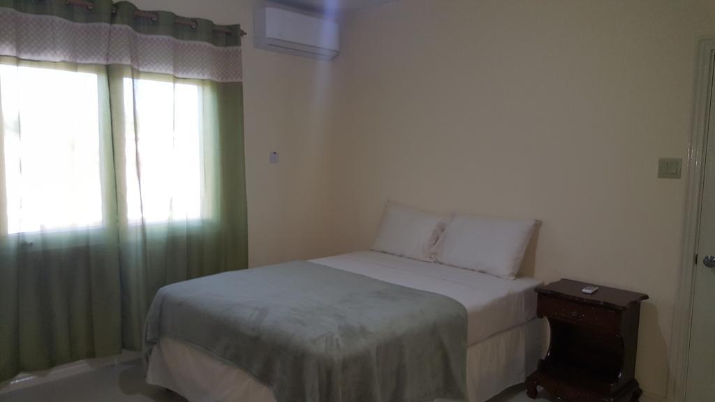 Apt 12, Executive Suites Ja - Palms Enfield المظهر الخارجي الصورة