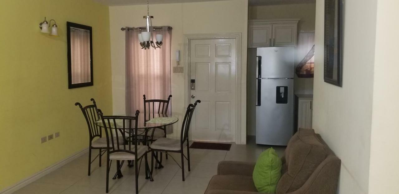 Apt 12, Executive Suites Ja - Palms Enfield المظهر الخارجي الصورة